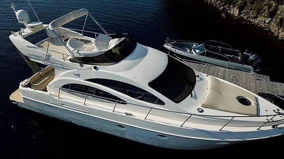 Azimut 42 Evo  2009  Finland 4 of 4
