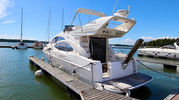 Azimut 42 Evo  2009  Finland 2 of 5