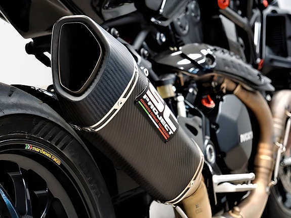 Ducati Monster 1200R Välutr. med kolfiber och SC-Project 5 of 5