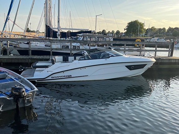 Grandezza 25s / 6.2 Mercruiser 350 hk 2019 i Toppskick! 5 of 12