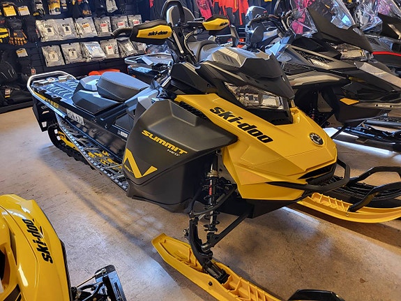 Ski-doo Summit Premium Neo+