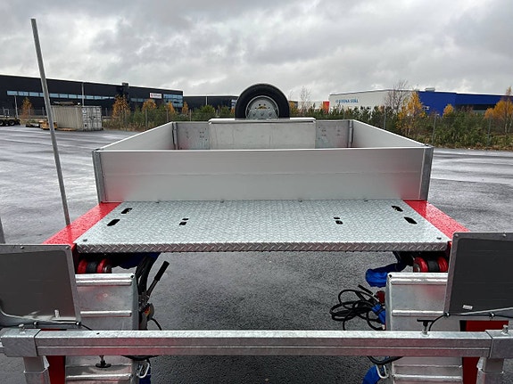 MAX510 , 2-axlad låglastande , maskintrailer , pendelaxlar 11 of 12