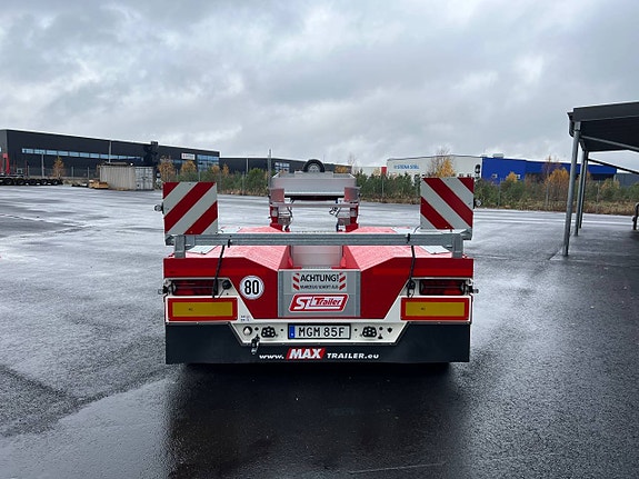 MAX510 , 2-axlad låglastande , maskintrailer , pendelaxlar 4 of 5