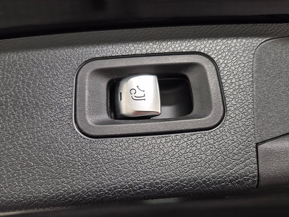 Mercedes-Benz E300 de 9 of 11