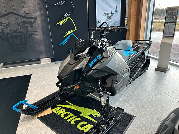 Arctic Cat M600 Catalyst 2 of 3