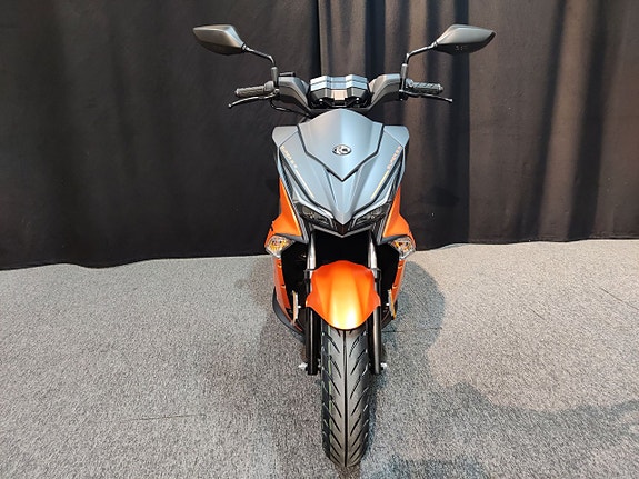 Kymco Super 8R 50i | Svart/Orange 3 of 8