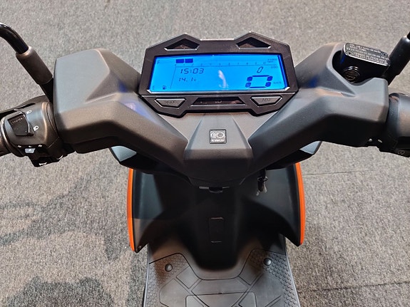 Kymco Super 8R 50i | Svart/Orange 7 of 8