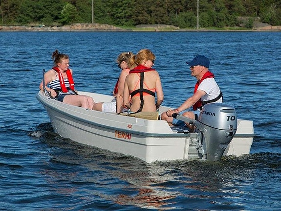 Terhi 400 inkl åror  -2026