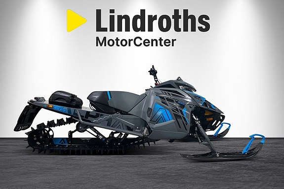 Arctic Cat M8000 ALPHA 2 of 5