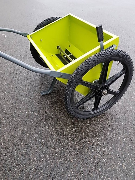 Nya Sandspridare M50 - Handdragen modell. Omgående leverans