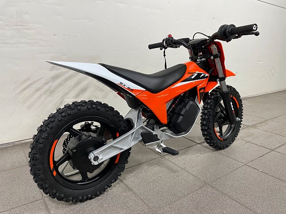 KTM SX E-2 4 of 7