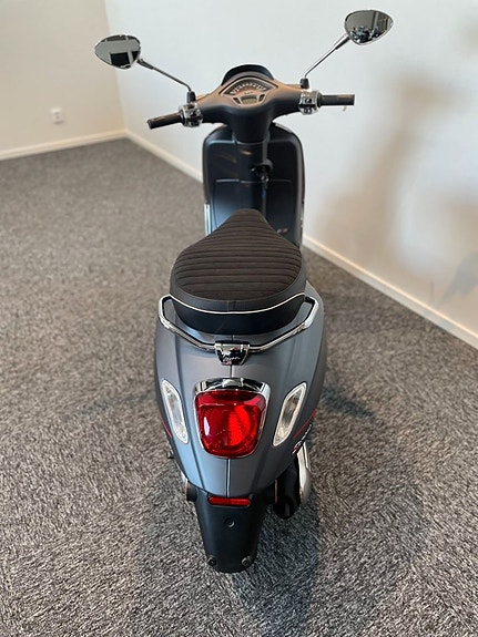 Vespa Sprint 50 S 7 of 9