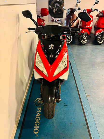 Peugeot Speedfight 3 2T 3 of 4