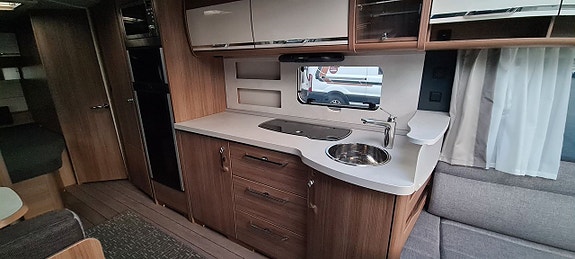 Knaus 650 UDF Scandinavian Selection "Alde + Solceller" 4 of 8
