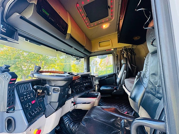 Scania R520 V8 6x2 Lastväxlare Styrbar boggie 12 of 12