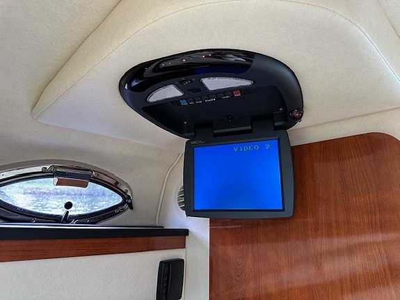 Sea Ray 260/275 Sundancer 9 of 10