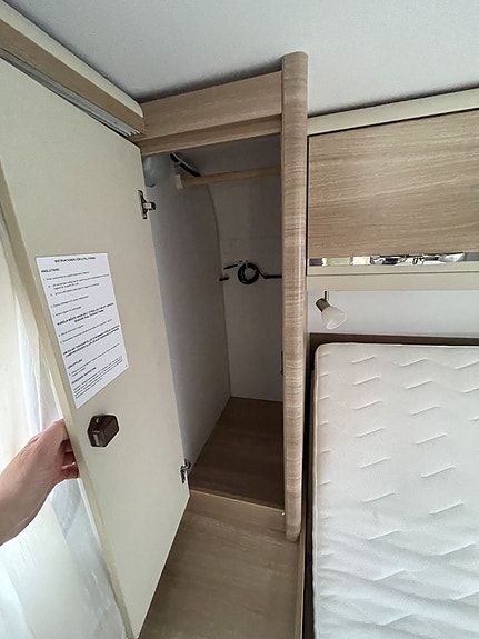 Adria Coral S 690SC 3500kg Queenbed Maxxfan Toppskick! 12 of 21