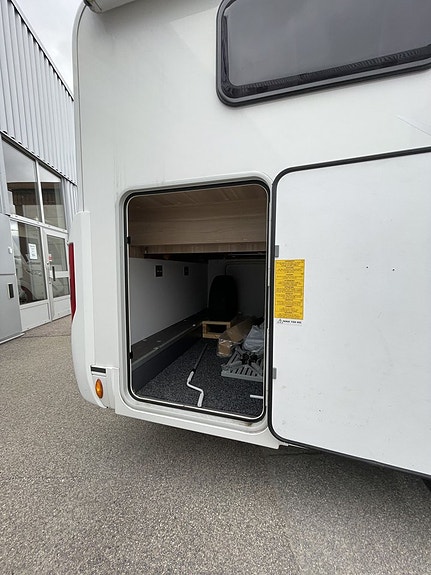 Adria Coral S 690SC 3500kg Queenbed Maxxfan Toppskick! 21 of 21