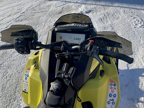 Ski-Doo Backcountry XRS 146" 850 Turbo R -25 *Momsad 49 mil* 4 of 4