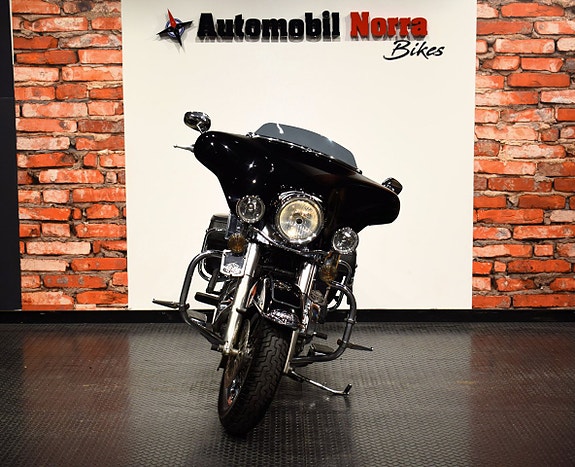 Harley-Davidson Road King Classic 1.6 Twin Cam 96 FLHRC 6 of 17
