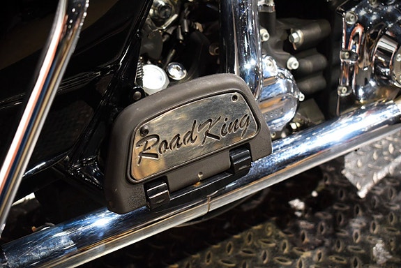 Harley-Davidson Road King Classic 1.6 Twin Cam 96 FLHRC 16 of 17