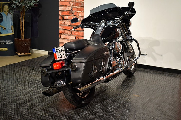 Harley-Davidson Road King Classic 1.6 Twin Cam 96 FLHRC 8 of 17