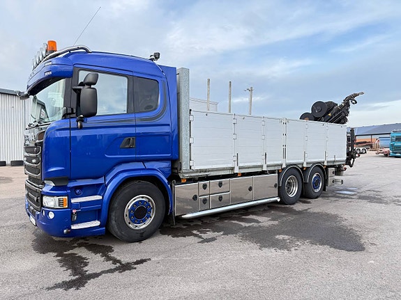 KRANBIL SCANIA R520 V8 FULLUTRUSTAD LÅGMIL 2 of 5