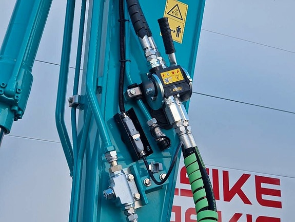 Kobelco SK 140 SRLC-7 6 of 7