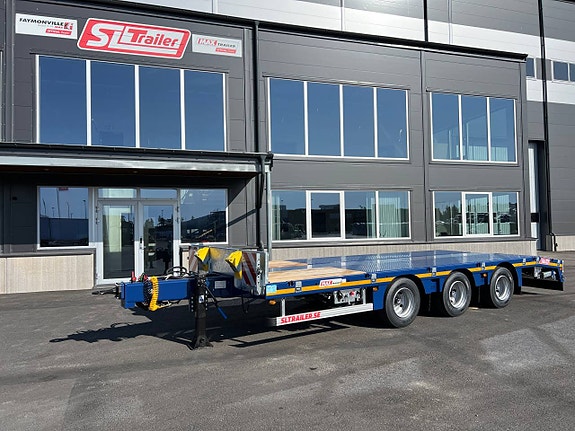 MAX300, 3-axlad 24-ton maskintransport kärra med alu. ramper