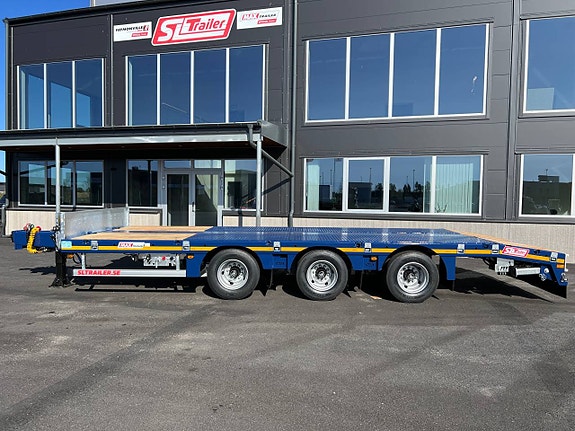 MAX300, 3-axlad 24-ton maskintransport kärra med alu. ramper 2 of 5