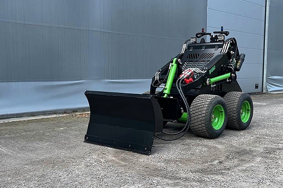 Skid Steer SK650W - Minilastare - Bensinmotor 16 of 18