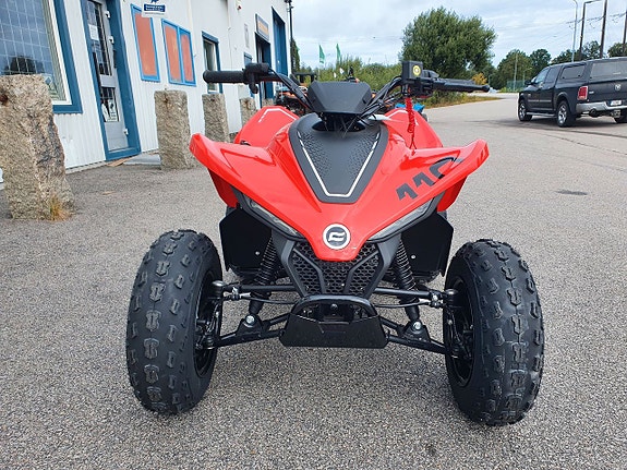 CFMOTO 110EFI. Hjälm från CF ingår 4 of 6
