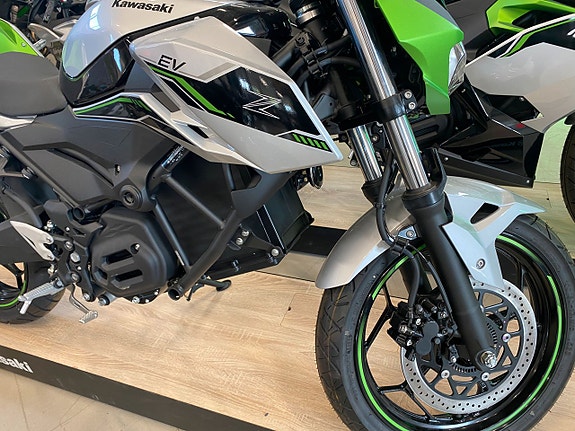 Kawasaki Z E-1 "15.000kr för din hoj garanterat" 2 of 3