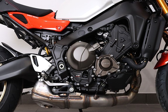 Yamaha XSR900 14 of 14