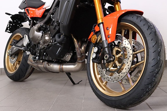 Yamaha XSR900 13 of 14