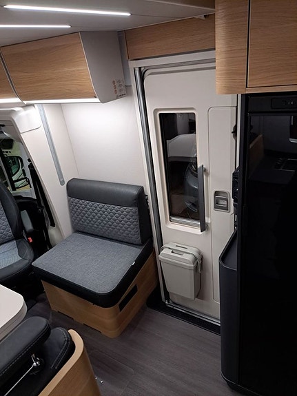 Adria Matrix Plus 670 SL  9-växlad automat (NY) 11 of 30