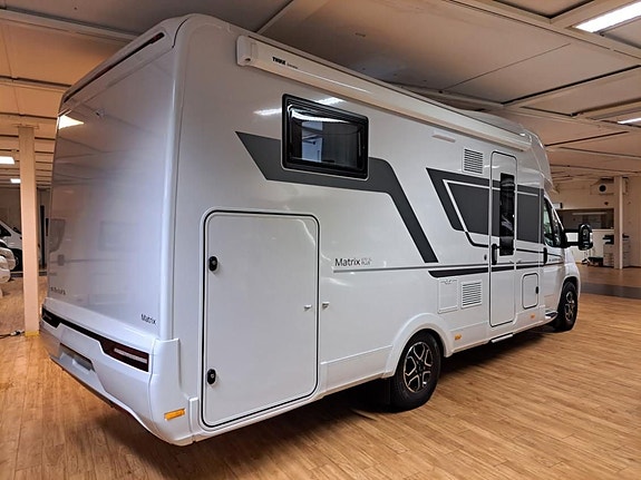 Adria Matrix Plus 670 SL  9-växlad automat (NY) 2 of 30