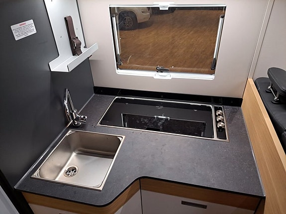 Adria Matrix Plus 670 SL  9-växlad automat (NY) 18 of 30