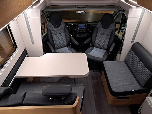 Adria Matrix Plus 670 SL  9-växlad automat (NY) 6 of 30