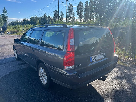 Volvo V70 5 of 7