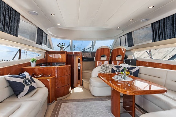 Princess 50 Flybridge 6 of 12