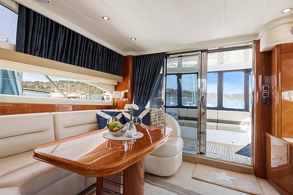 Princess 50 Flybridge 7 of 12