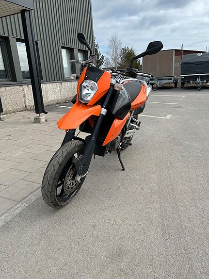 KTM 990 SM 2 of 4
