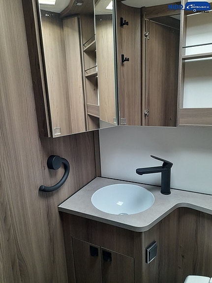 Kabe Imperial Travel Master Intergrated 790 LQB (151 000 KR RABATT!) 12 of 15