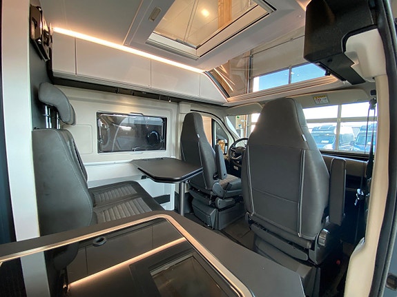 Adria Twin Supreme 640 SGX / Höj & Sänkbar säng / B-körkort / Plåtis / 5695kr/mån 5 of 11