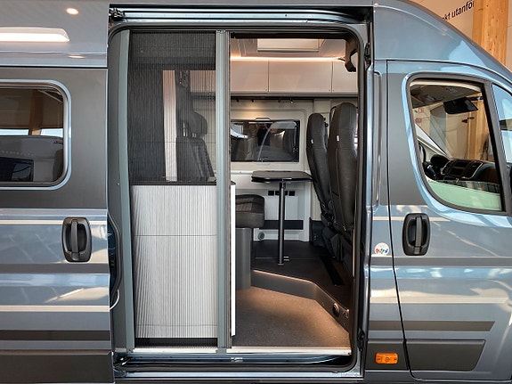 Adria Twin Supreme 640 SGX / Höj & Sänkbar säng / B-körkort / Plåtis / 5695kr/mån 11 of 11