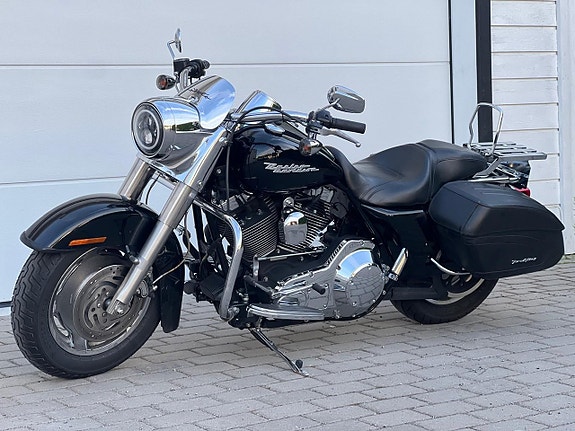 Harley-Davidson Road King Vance & Hines 7 of 10