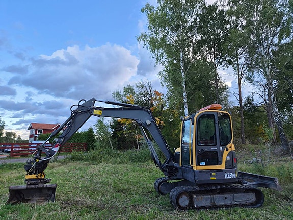 Grävmaskin sökes- snabb och smidig affär utlovas