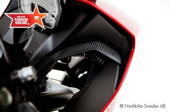 Triumph Daytona 660 - Fri hemleverans! *Prissänkt 20.000 kr* 8 of 13