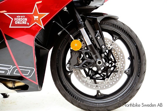 Triumph Daytona 660 - Fri hemleverans! *Prissänkt 20.000 kr* 6 of 13